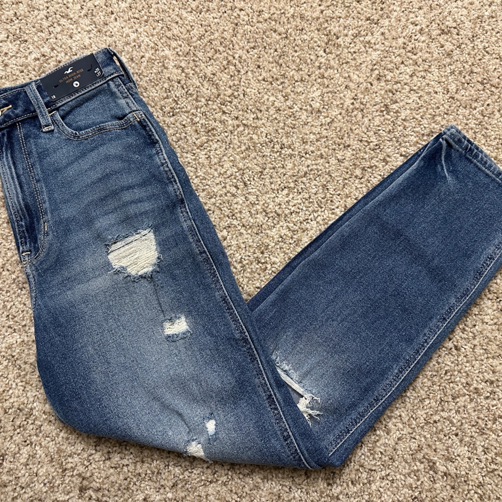 Hollister Women Jeans Ultra High Rise Mom Jeans W25 L27 Brand New